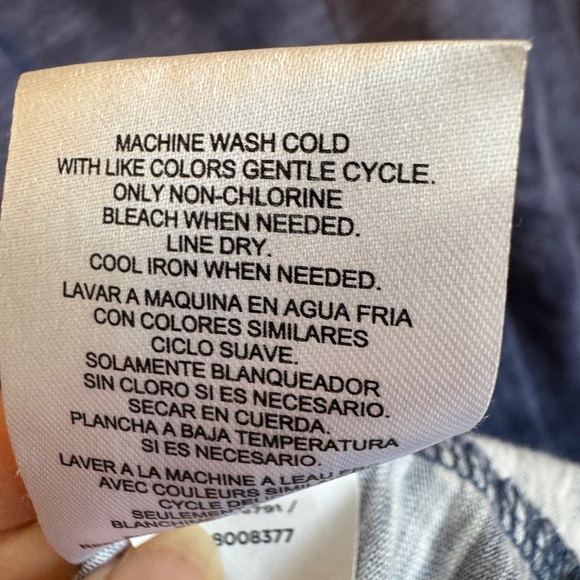 Jones New York tshirt with pocket detail - Picture 7 of 8